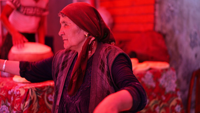 山花烂漫时,生活在别处-穿越那拉提