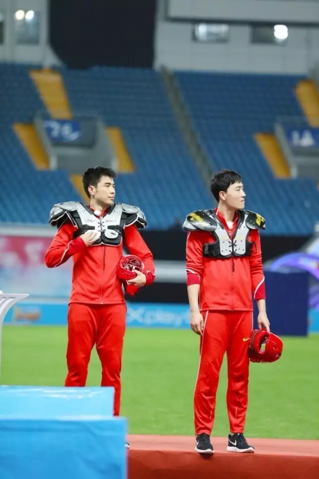 雷克萨斯智·混动特约赞助《来吧!冠军》第二季