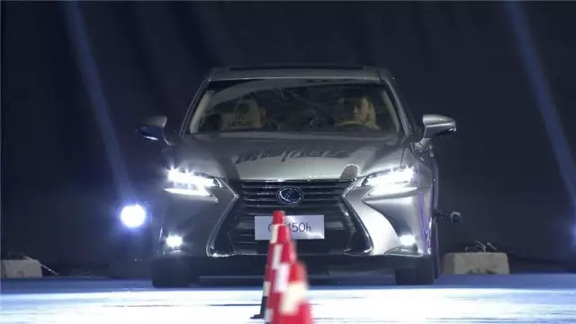 雷克萨斯智·混动特约赞助《来吧!冠军》第二季