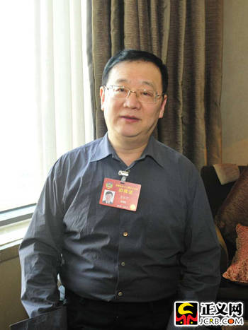 李钺锋委员建议:从立法层全面完善证人保护制