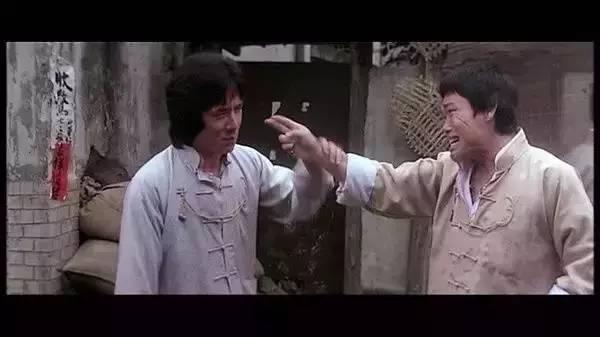 成家班为什么没有洪家班出名?看看成家班八大成员就明白了! 盘点成家班八大成员,成龙两大护法上榜,最后一位常演伪君子反派