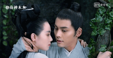​昨晚由刘诗诗,陈伟霆主演的奇幻爱情剧《醉玲珑》终于播出
