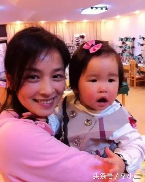 明星夫妻谁的基因更强大,一看便知!决定孩子长相的基因其实是这些 明星夫妻谁的基因更强大,一看便知!决定孩子长相的基因其实是这些