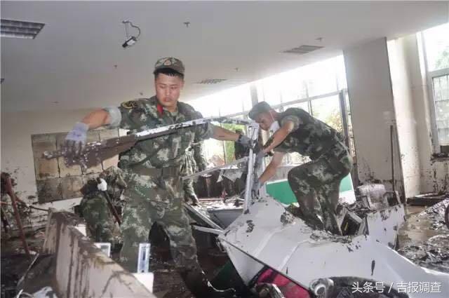 武警吉林省总队全力投入永吉灾后重建！帮受灾群众恢复生产生活！