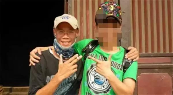 还记得《古惑仔》打死靓坤的湾仔枪神吗？曾上过亚洲周刊封面