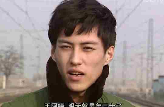 靳东为何现在才红看他年轻时照片就知 悟空问答网友说这15字才是主因