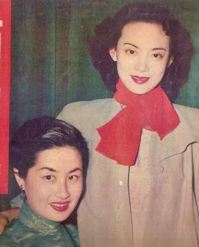 16岁演丫鬟60岁下海，港沪四美，曾受里根总统邀请，今获上影节大奖