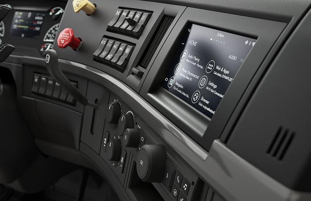 空调、冰箱、微波炉全都有,卧铺106cm宽, <wbr>沃尔沃长头卡车VNL介绍