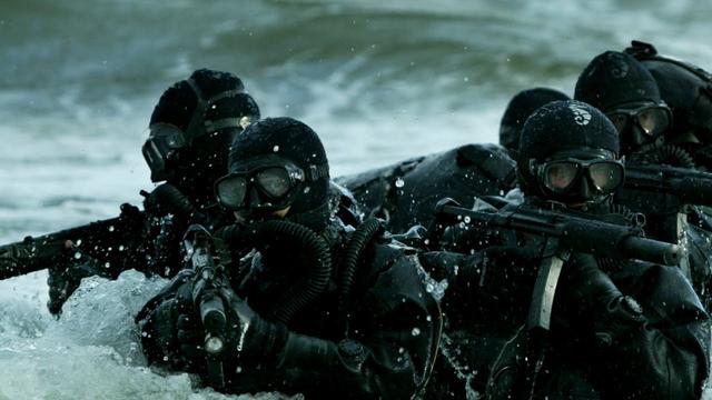美国海豹突击队过去只接收男性官兵报名.