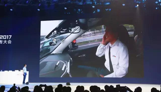 为Apollo计划造势,李彦宏开百度无人车上路,汽车媒体却炸开了锅