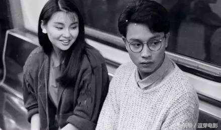 张国荣访谈节目中爆理想结婚对象，不是毛舜筠，也不是梅艳芳