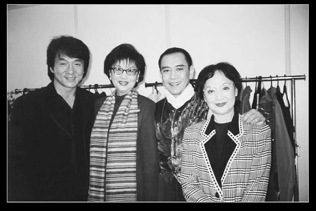 16岁演丫鬟60岁下海，港沪四美，曾受里根总统邀请，今获上影节大奖