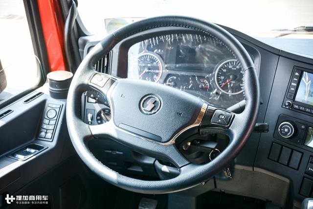 1000升油箱 <wbr>专属涂装,陕汽德龙X3000财富版图解