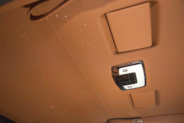 全新劳斯莱斯幻影,超越了你对收藏的所有幻想