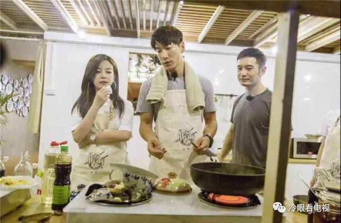 《中餐厅》仓促开播,“抄袭”继续成为争议的焦点