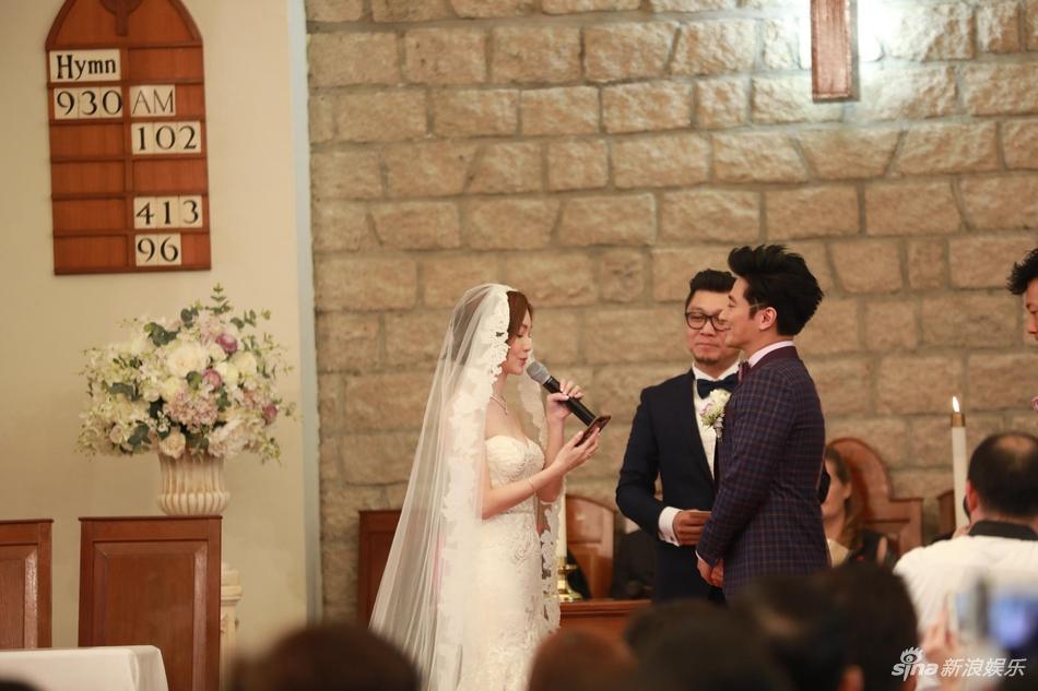 孙耀威陈美诗大婚,而其中一伴娘居然是临产期孕妇!