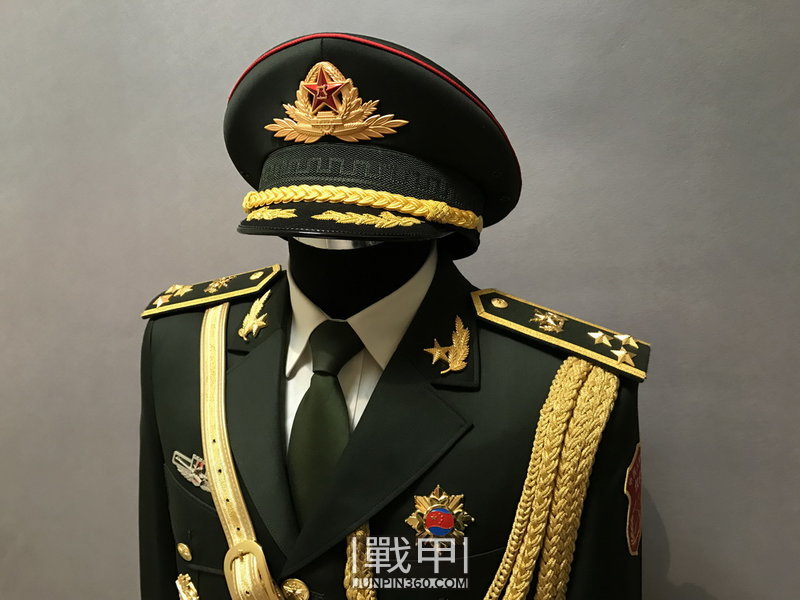 大国仪仗——中国人民解放军三军仪仗队礼服