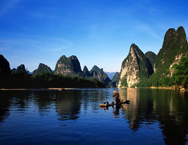 4.11原油黄金白银该如何操作?买涨买跌?_全球