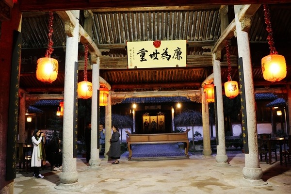 皇帝亲赐江南第一家,三朝十五世同居共食,绝不是普通的家