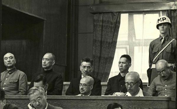 东京大审判后续 <wbr>7名甲级战犯的死刑路