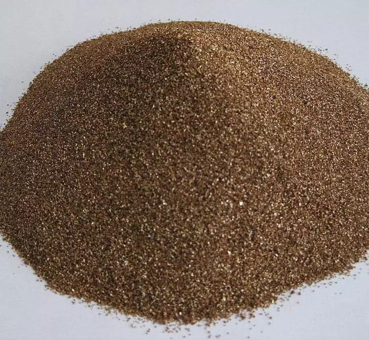 用于调节土壤湿度的碎蛭石