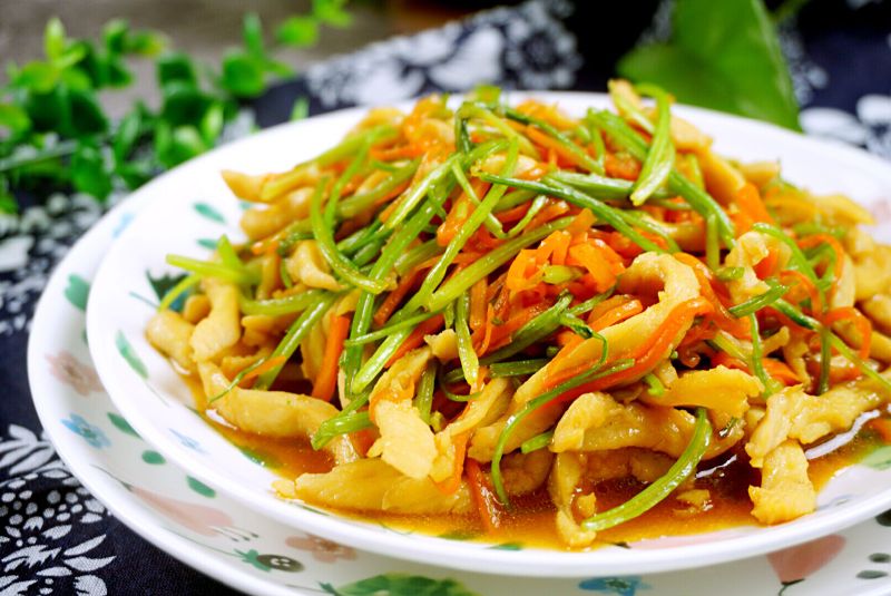 这菜太便宜,2元一大捆,却是时蔬中的维C冠军,此种做法更是鲜