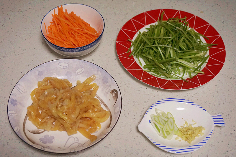 这菜太便宜,2元一大捆,却是时蔬中的维C冠军,此种做法更是鲜