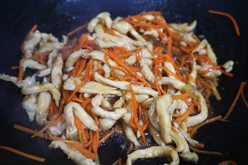 这菜太便宜,2元一大捆,却是时蔬中的维C冠军,此种做法更是鲜