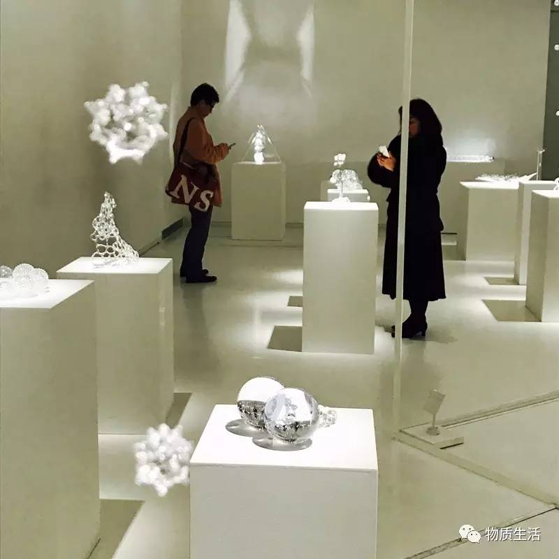 东京 <wbr>▏银座名牌店里的艺术展