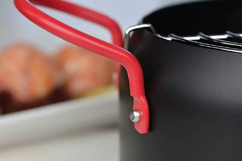 省油、利落、不溅油,它让炸东西如此省心