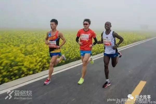 “自己对身体的把控,注意休息和调整很重要很关键。刚出来那两个月,比赛回来又进行高强度训练,很容易疲劳。”