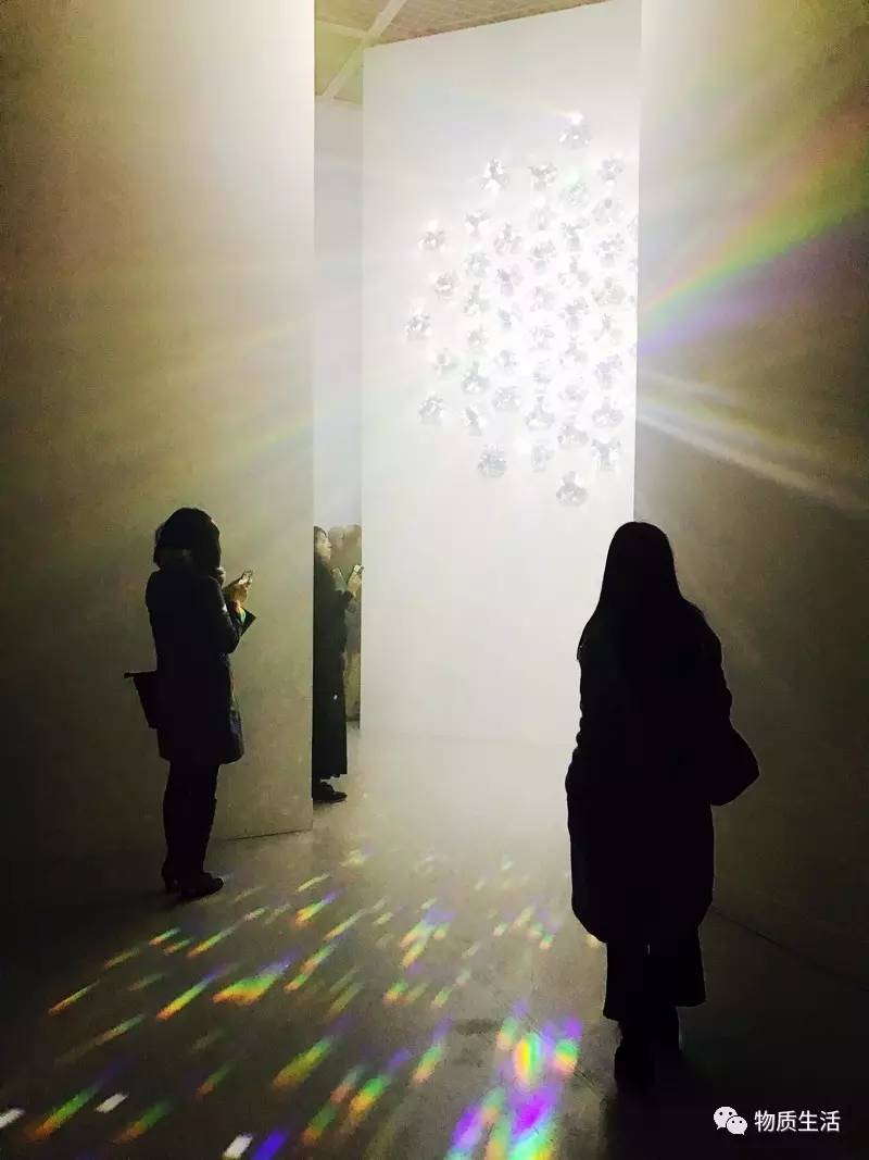 东京 <wbr>▏银座名牌店里的艺术展