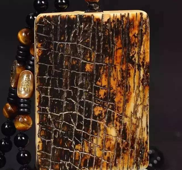 其实猛犸牙皮比果冻料更值钱!