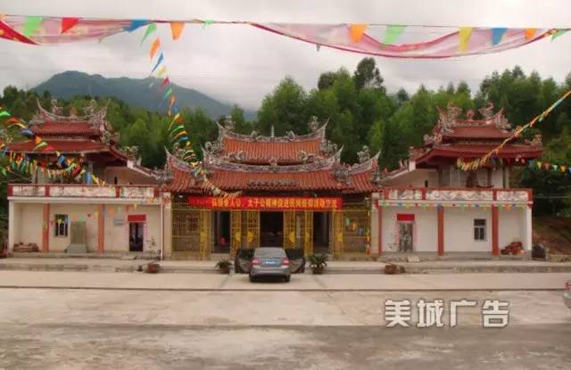 天然奇观东辉大峡谷——大坂山(美丽的山147) 图片来自网络