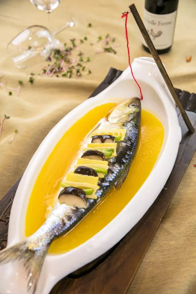 寻味江淮 <wbr>| <wbr>中餐行政主厨主荐菜——“古法清蒸活鲥鱼”