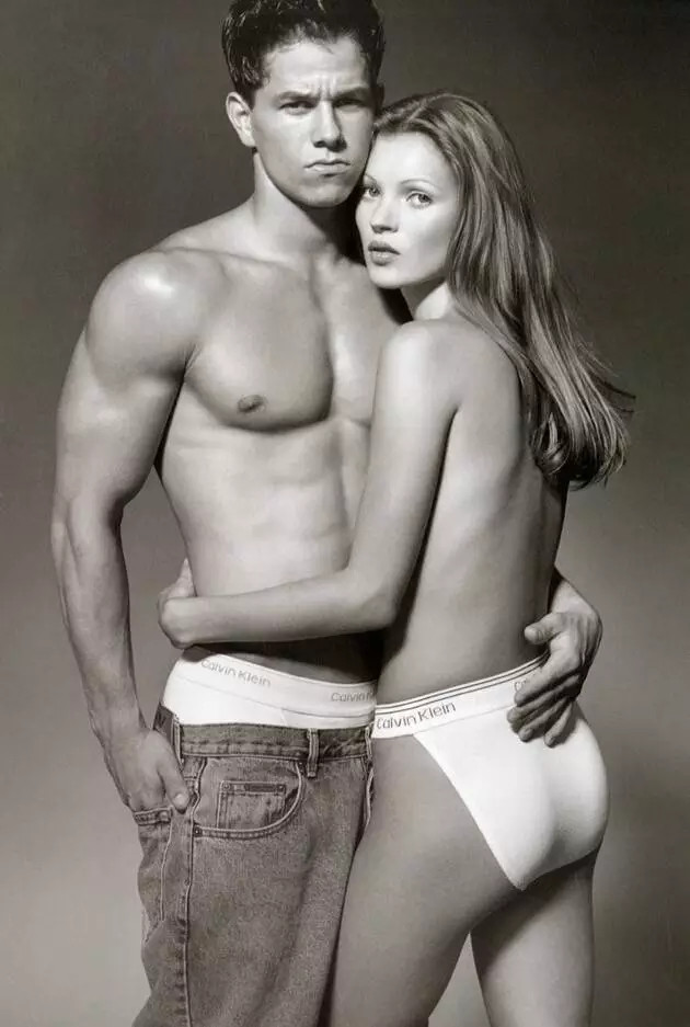 大写,加粗!CK更换新LOGO <wbr>(附历年被禁广告)