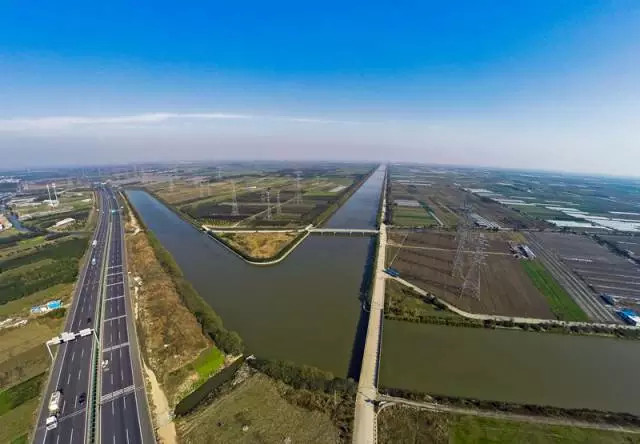 "今年,观海卫还将启动省文明镇创建工作.