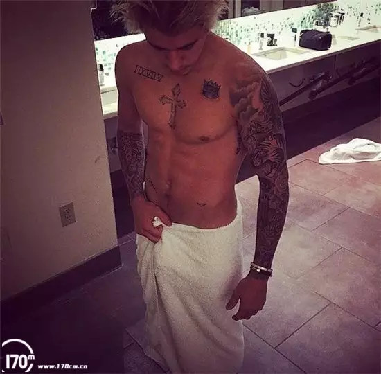 大写,加粗!CK更换新LOGO <wbr>(附历年被禁广告)