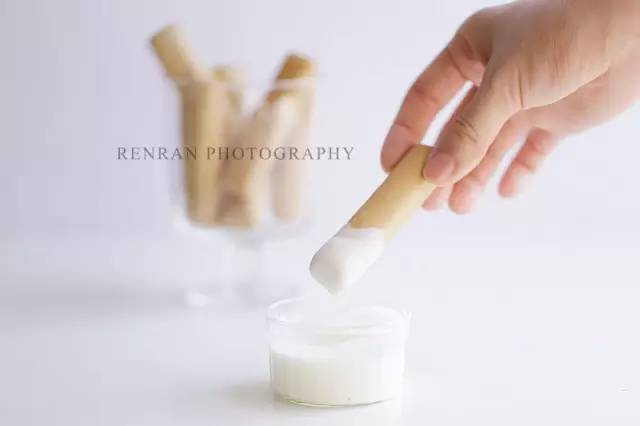 为宝宝做的手指饼干蘸酸奶