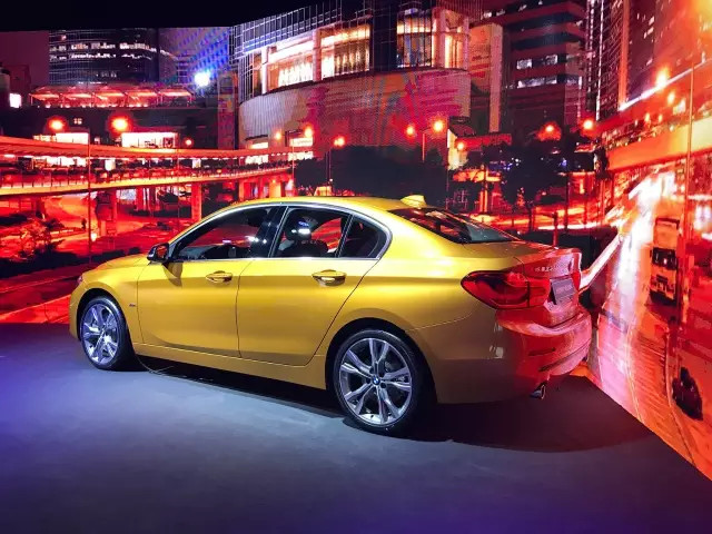 前驱还能否很宝马,国产1系抢了谁的蛋糕?