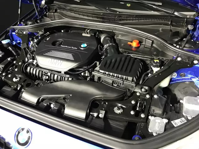 前驱还能否很宝马,国产1系抢了谁的蛋糕?