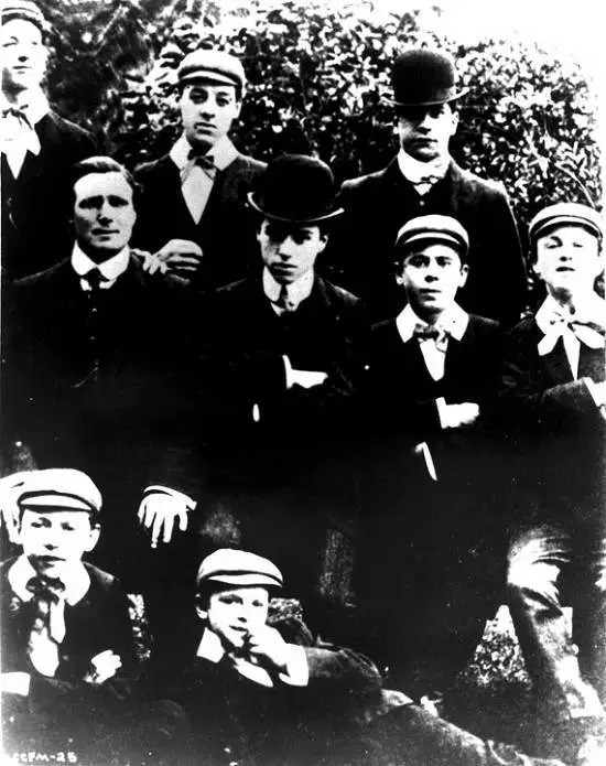 查理·卓别林:喜剧背后的辛酸。