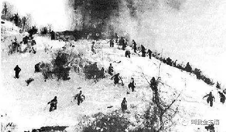 沉默的步兵:侦察兵首遇黑人以为撞鬼,英雄连冻