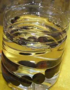 把沉香盘出包浆,是升值了,还是贬值了?