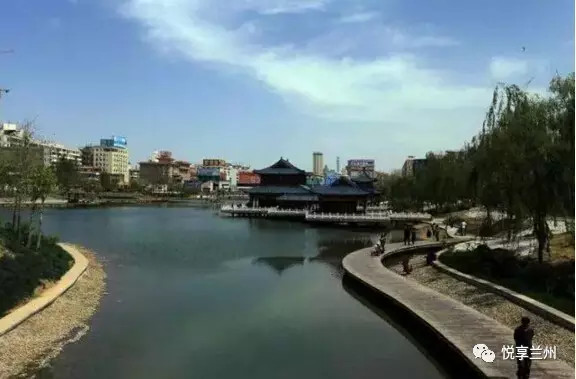 兰州这几个最佳放风筝地儿,周末踏青遛娃必去!