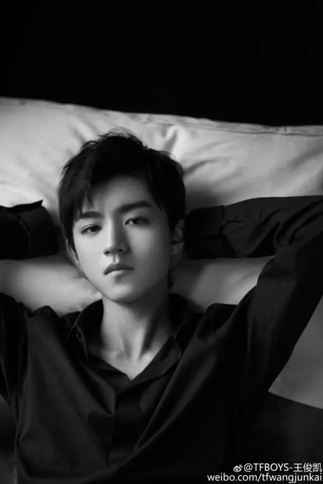 为什么男神的眼里全是戏?因为他们有一双会说话的卡姿兰大眼睛啊