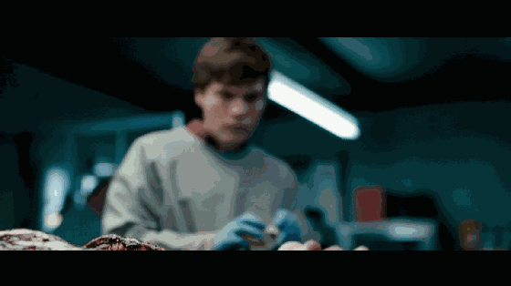 父子解剖无名女尸,发生了比诈尸更可怕的事!