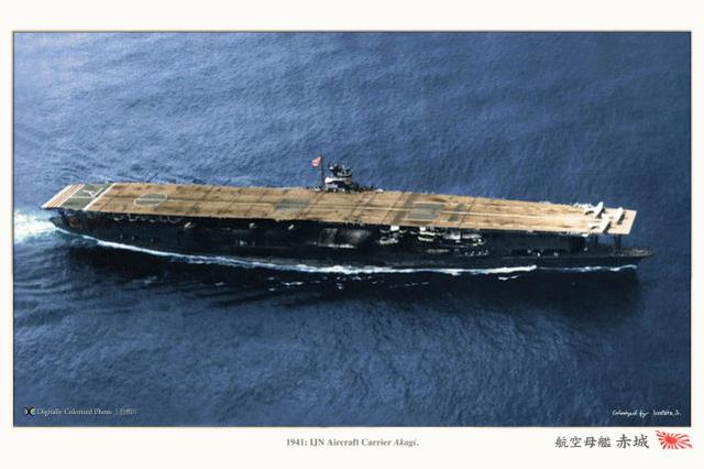 日本航母"赤城"号是二战早期联合舰队最著名的航母之一.
