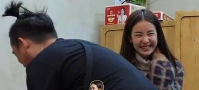 她现在眯眯眼加鼠牙，真丑成阆苑奇葩，快点去求林允的整牙秘诀！