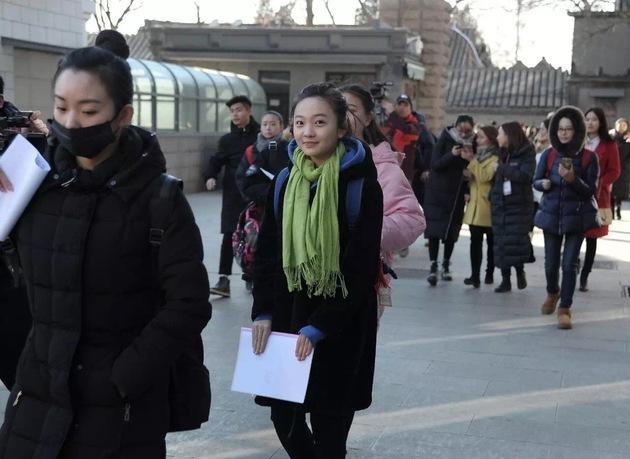 林妙可艺考连续落榜负面缠身 获张艺谋好友赠